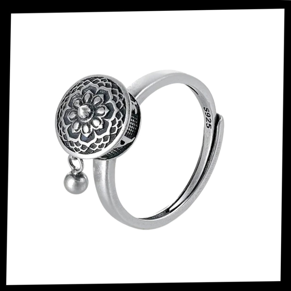 Spinning Buddhist Mantra Ring for Women - Ozerty